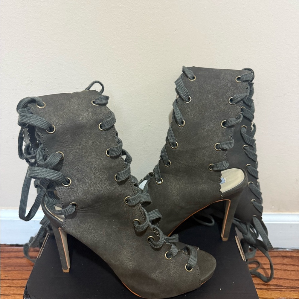 Cape Robbin Gray Lace Up Boots Rugged Style